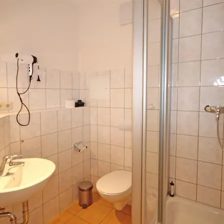 Ferienwohnungen-molli-ost-wohnung-2-9800 Apartment
