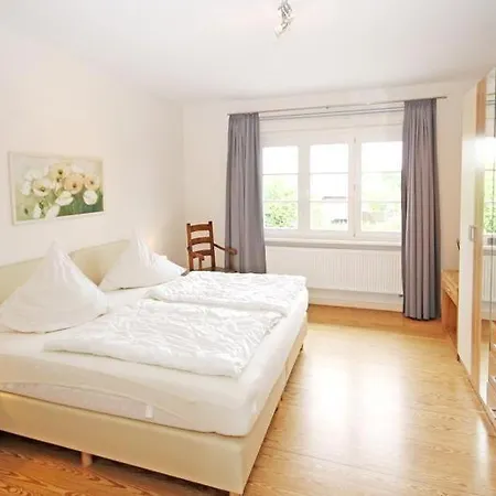Ferienwohnungen-molli-ost-wohnung-2-9800 Apartment Kuehlungsborn