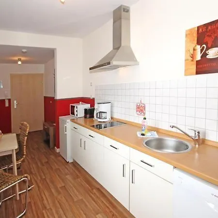 Apartment Ferienwohnungen-molli-ost-wohnung-2-9800 Kuehlungsborn